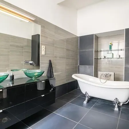 Elegant Opera Apartment Budapest